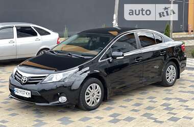 Седан Toyota Avensis 2015 в 