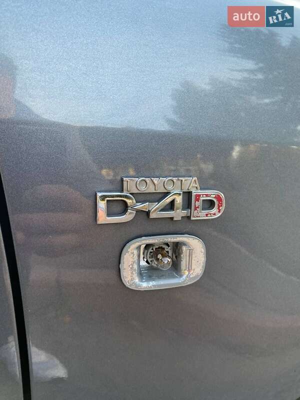 Универсал Toyota Avensis 2003 в Житомире