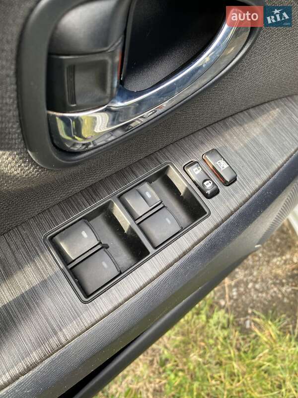 Универсал Toyota Avensis 2011 в Звягеле