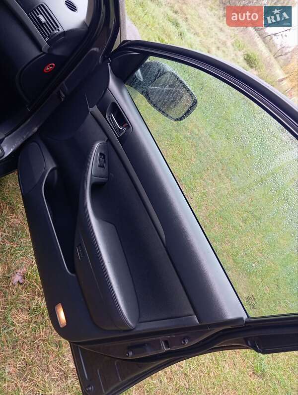 Универсал Toyota Avensis 2006 в Радехове