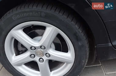 Универсал Toyota Avensis 2011 в 