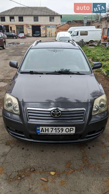 Универсал Toyota Avensis 2005 в Луцке