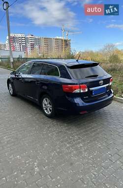 Универсал Toyota Avensis 2014 в Львове