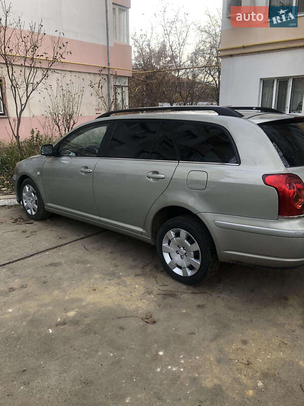 Універсал Toyota Avensis 2003 в Рені
