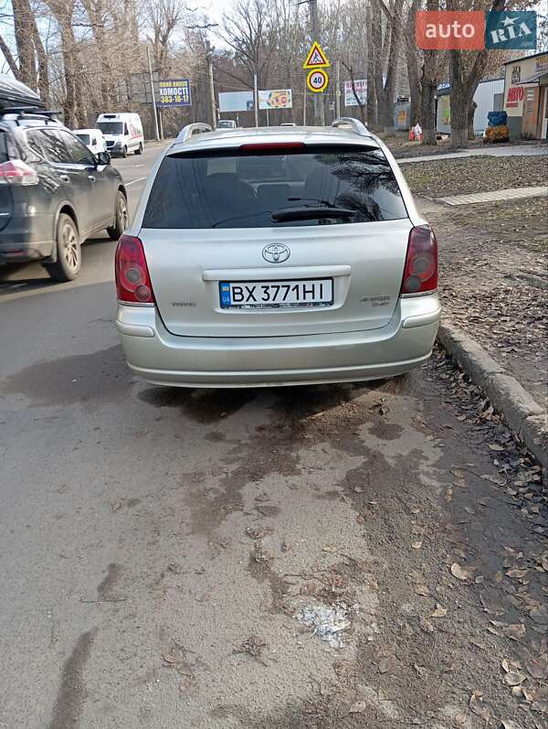 Універсал Toyota Avensis 2007 в Хмельницькому