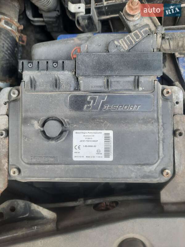 Універсал Toyota Avensis 2013 в Ізмаїлі