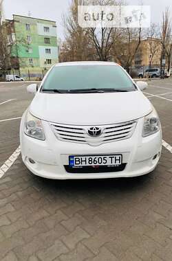 Седан Toyota Avensis 2010 в Одессе