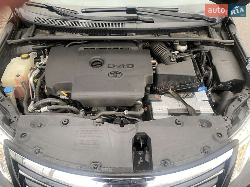 Універсал Toyota Avensis 2012 в Ковелі