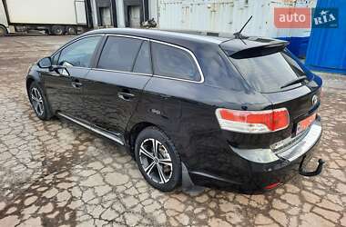 Универсал Toyota Avensis 2011 в Полтаве