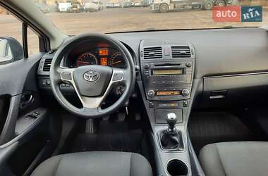 Универсал Toyota Avensis 2011 в Полтаве