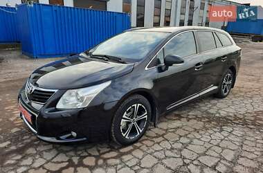 Универсал Toyota Avensis 2011 в Полтаве