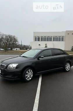 Седан Toyota Avensis 2007 в Ровно