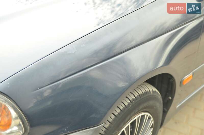 Седан Toyota Avensis 2001 в Одессе