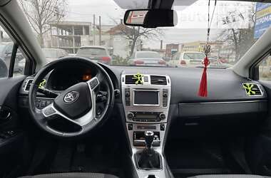 Универсал Toyota Avensis 2013 в Львове