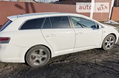 Toyota Avensis 2010