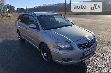 Універсал Toyota Avensis 2006 в Новояворівську