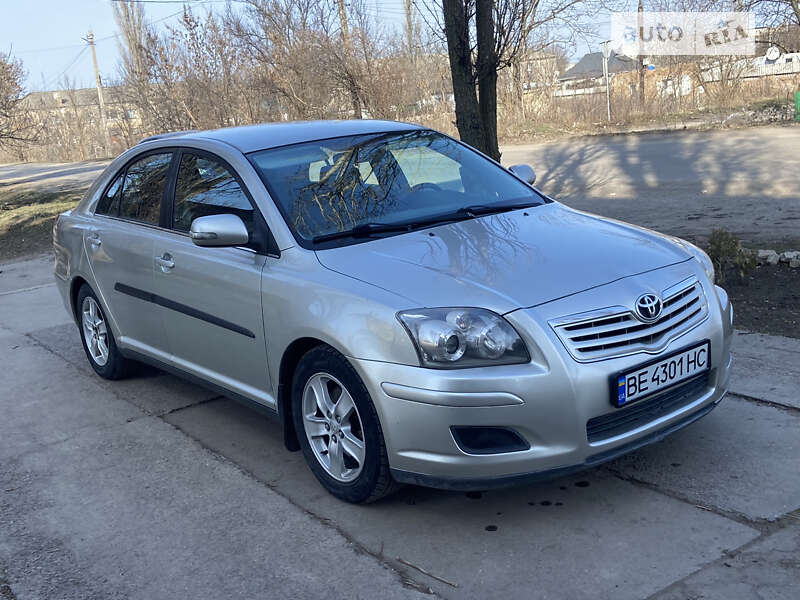 Ліфтбек Toyota Avensis 2007 в Новому Бузі