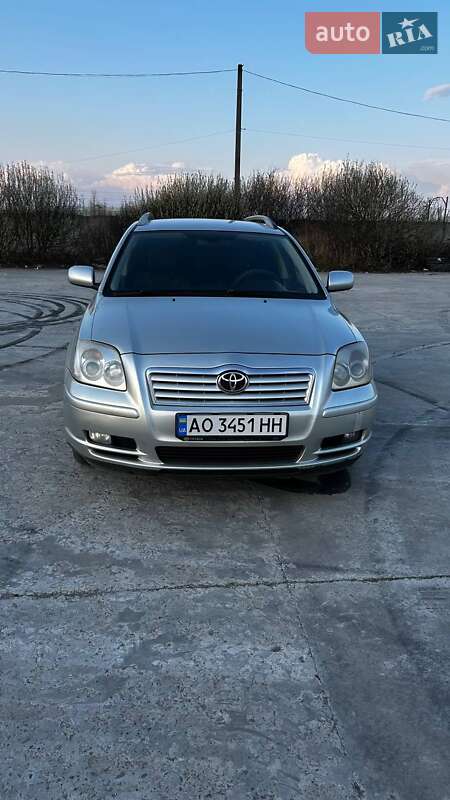 Toyota Avensis 2004