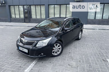 Універсал Toyota Avensis 2010 в Черкасах