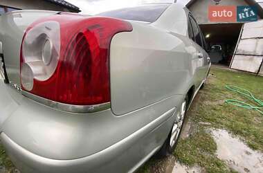 Седан Toyota Avensis 2007 в Самборе