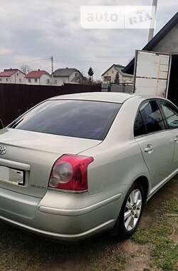 Седан Toyota Avensis 2007 в Самборе