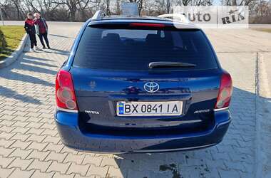 Универсал Toyota Avensis 2004 в Хмельницком