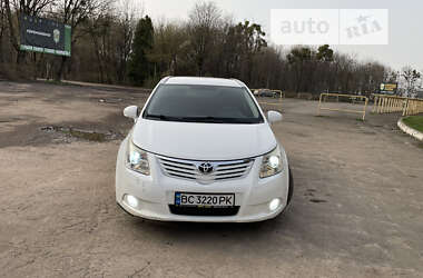 Универсал Toyota Avensis 2011 в Львове