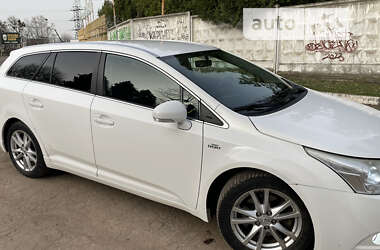 Универсал Toyota Avensis 2011 в Львове