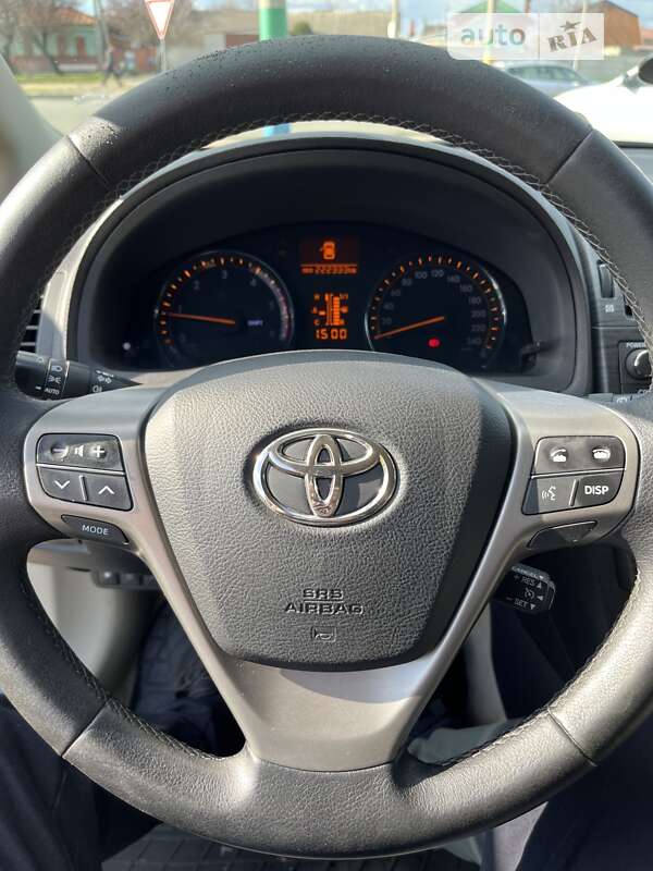 Универсал Toyota Avensis 2010 в Харькове