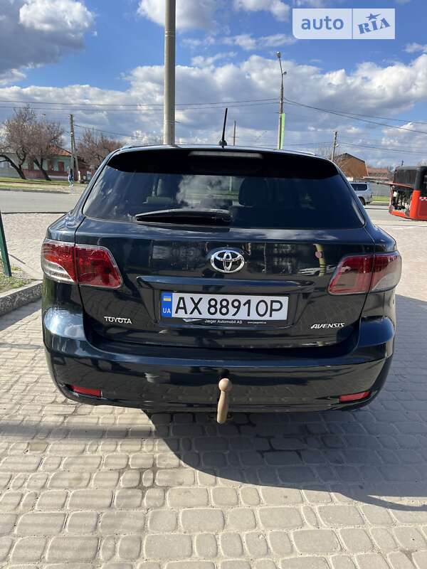 Универсал Toyota Avensis 2010 в Харькове