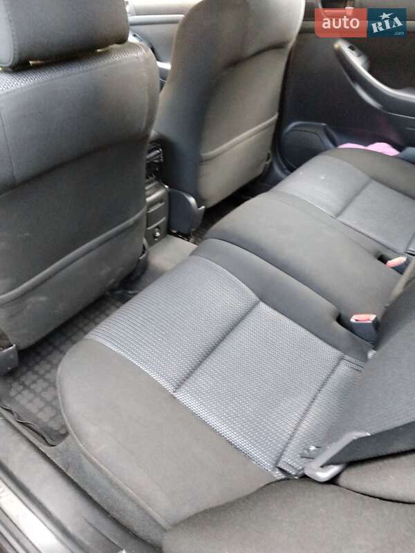 Универсал Toyota Avensis 2008 в Шептицькому