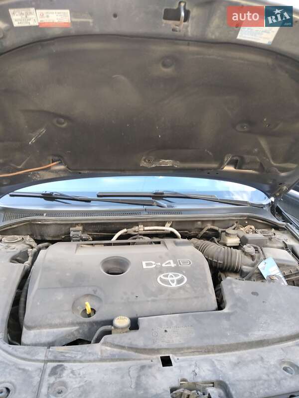 Универсал Toyota Avensis 2008 в Шептицькому