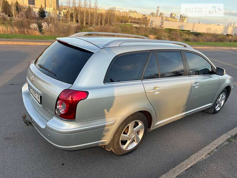 Универсал Toyota Avensis 2006 в Кривом Роге