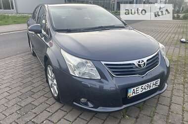 Седан Toyota Avensis 2008 в Павлограде