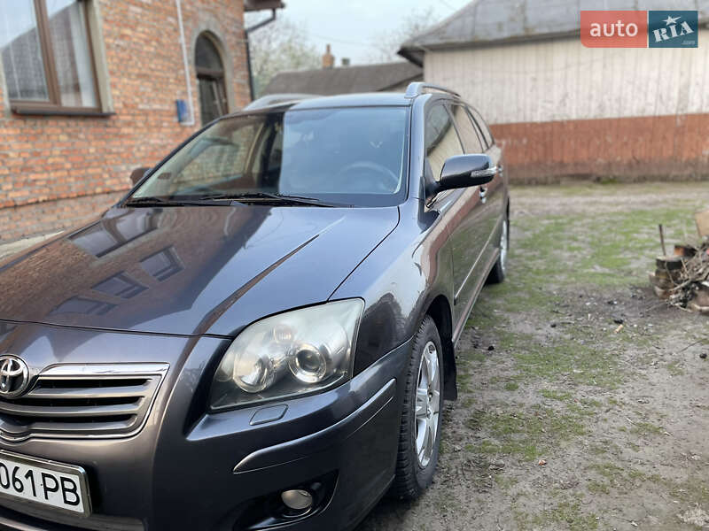 Универсал Toyota Avensis 2008 в Шептицькому