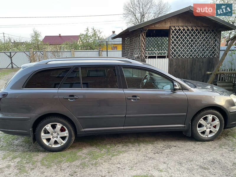 Универсал Toyota Avensis 2008 в Шептицькому