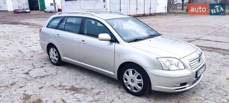 Універсал Toyota Avensis 2004 в Болграді
