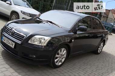 Седан Toyota Avensis 2005 в Мукачевому