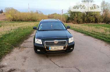 Универсал Toyota Avensis 2004 в Сквире