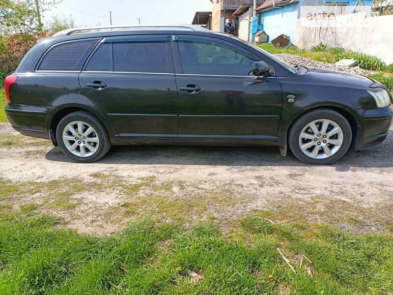 Универсал Toyota Avensis 2004 в Белой Церкви