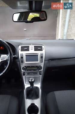 Универсал Toyota Avensis 2014 в Ивано-Франковске