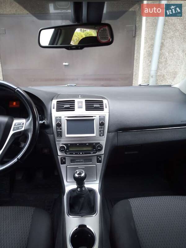 Универсал Toyota Avensis 2014 в Ивано-Франковске