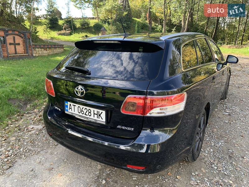 Toyota Avensis 2011