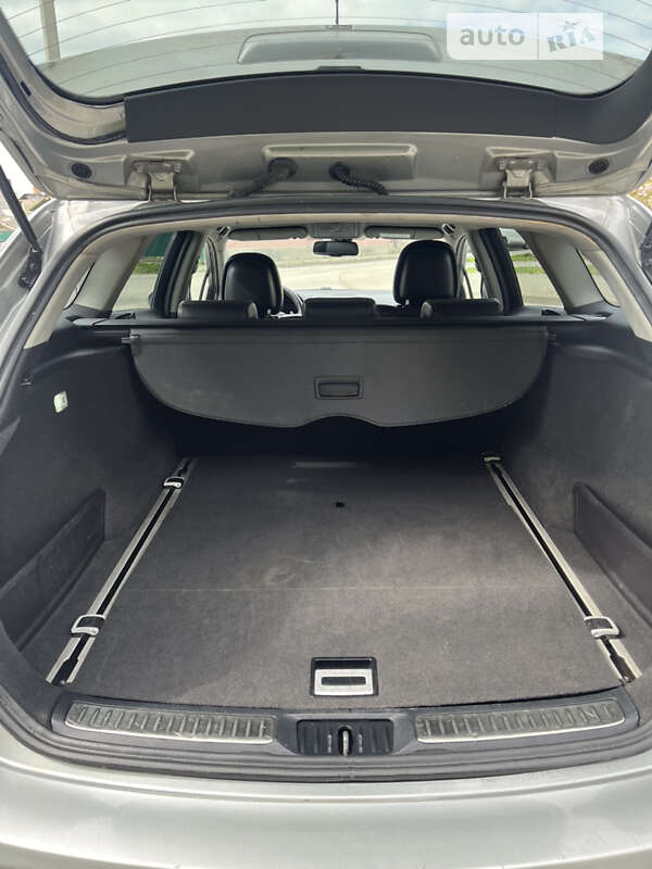 Универсал Toyota Avensis 2010 в Бродах