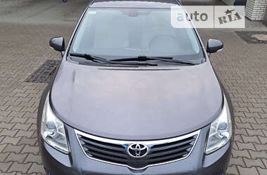 Toyota Avensis 2010