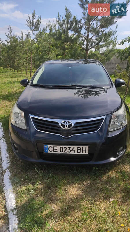 Седан Toyota Avensis 2010 в Новоднестровске