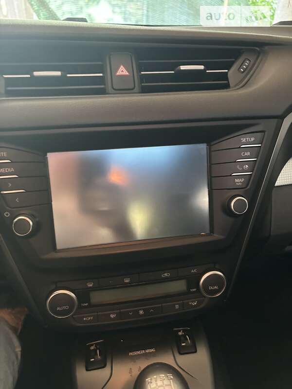 Універсал Toyota Avensis 2015 в Львові