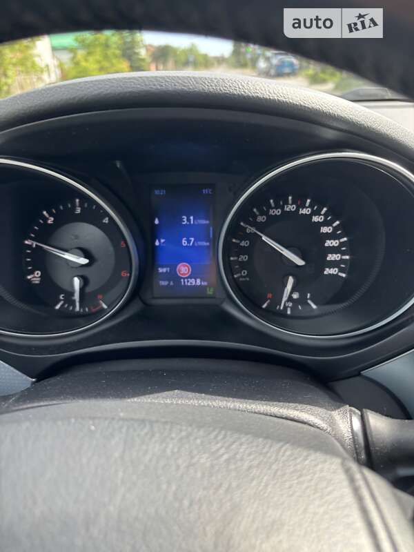 Універсал Toyota Avensis 2015 в Львові