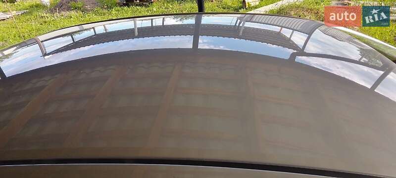 Седан Toyota Avensis 2011 в Пятихатках