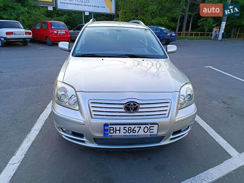 Универсал Toyota Avensis 2004 в Одессе